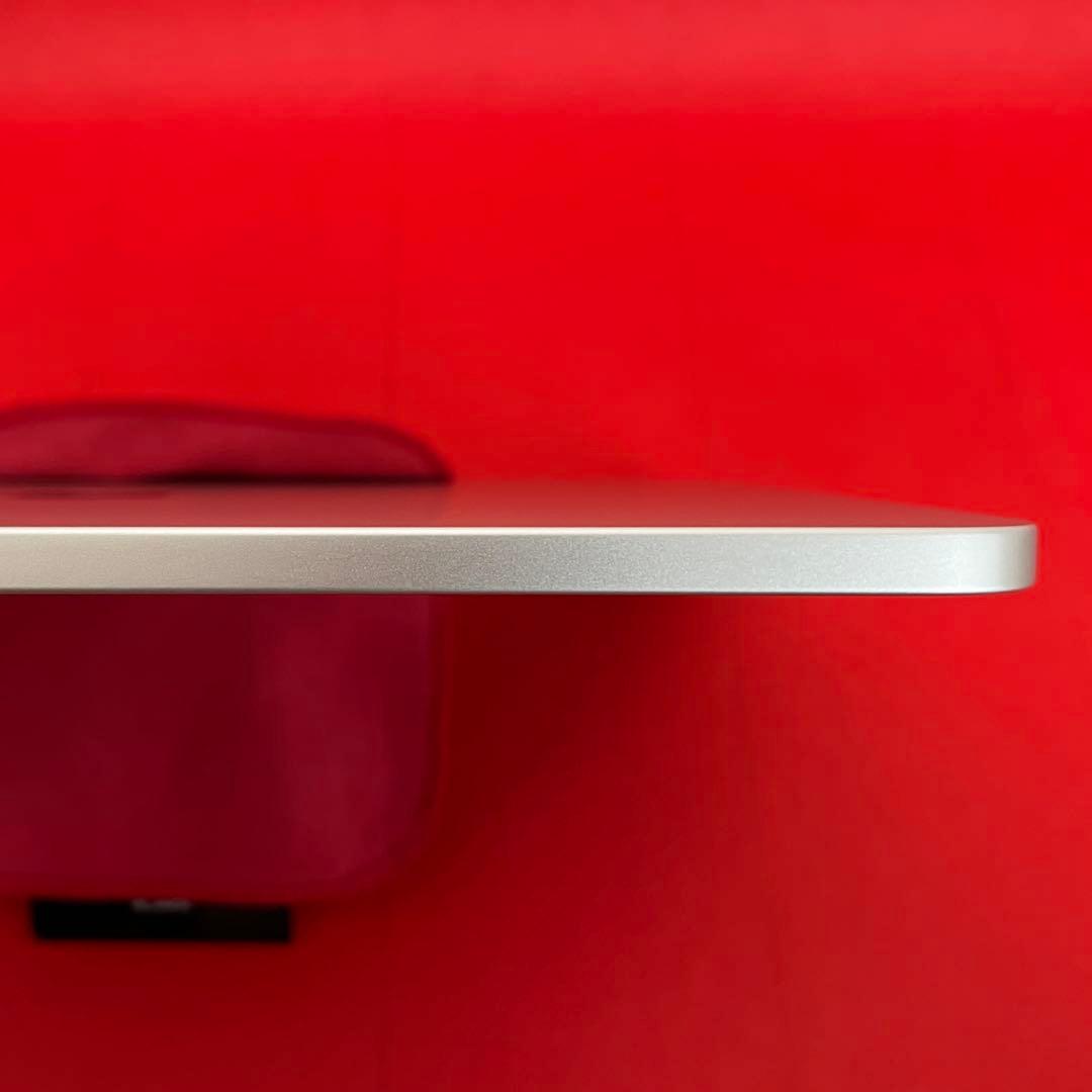 【極美品】iPad A16 256GB　シルバー　11インチ　Wi-Fiモデル