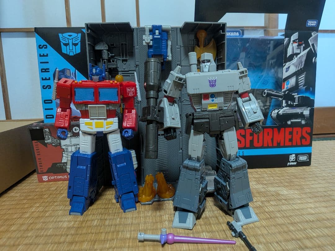 トランスフォーマー　ssオプティマスプライム　メガトロセット