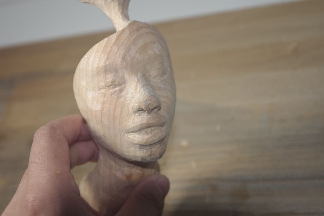 木製 彫刻 人の顔