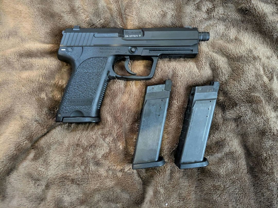 東京マルイ USP マガジン2本（計３本）付き