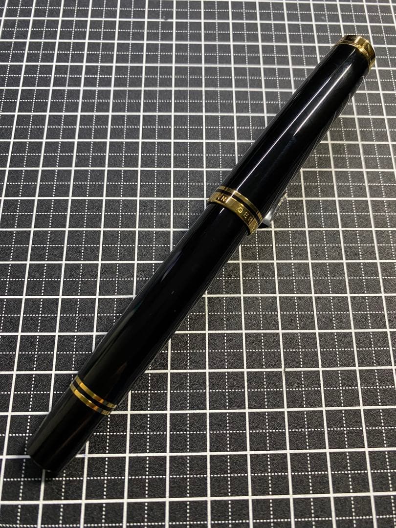 Pelikan Souveran R800 BLACK ローラーボール