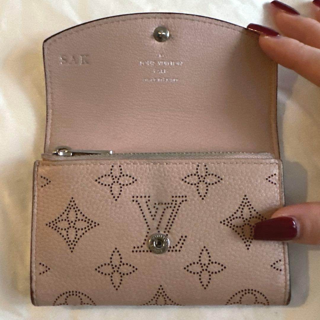 ルイヴィトン 2つ折り財布 ピンク