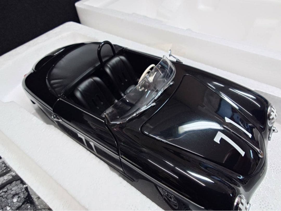 オートアート1/18ミニカー ポルシェ スピードスター　Black