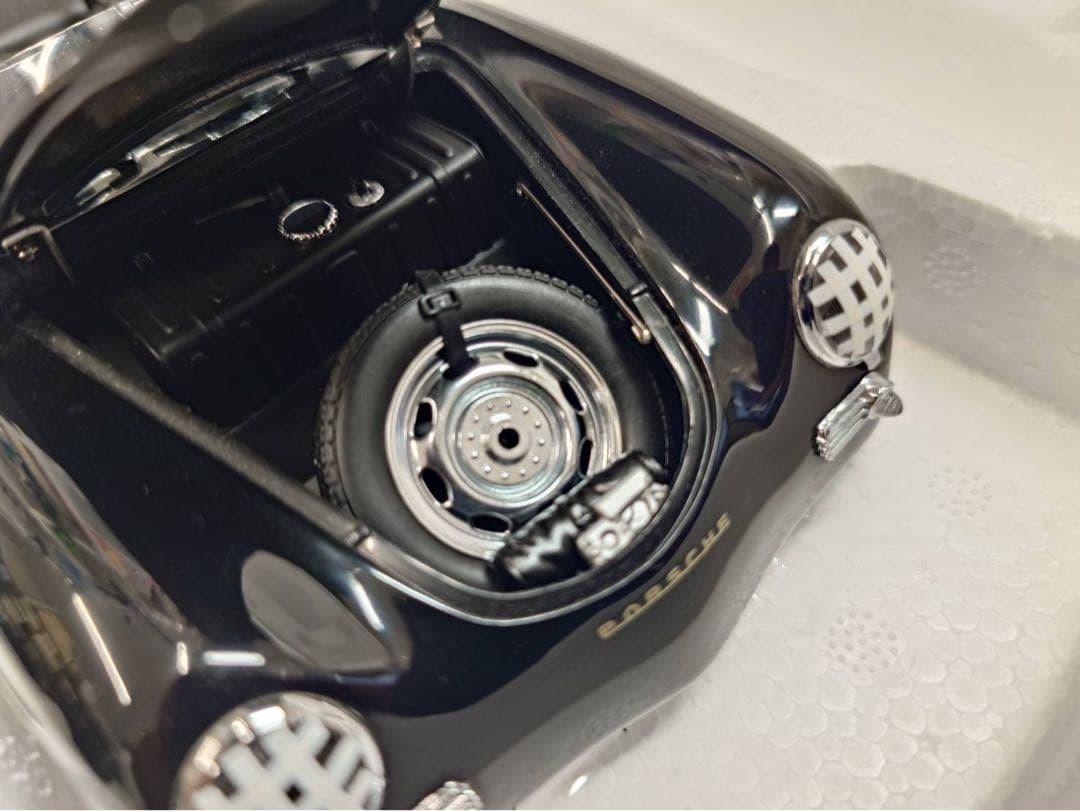 オートアート1/18ミニカー ポルシェ スピードスター　Black