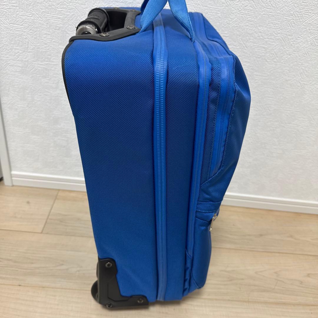 THE NORTH FACE 青色キャリーケース 中型