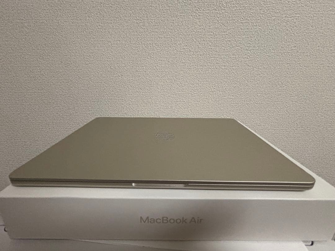 MacBook Air M2 13inch 8GB/512GBバッテリー100%