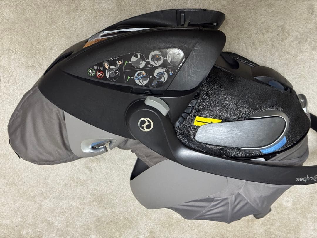 【取説説明書あり】サイベックス　プラチナム クラウドzi-size ベビーシート