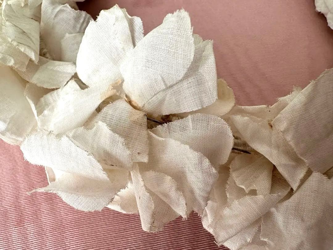 アンティーク　シルク布花ティアラ　花冠　グローブドマリエ