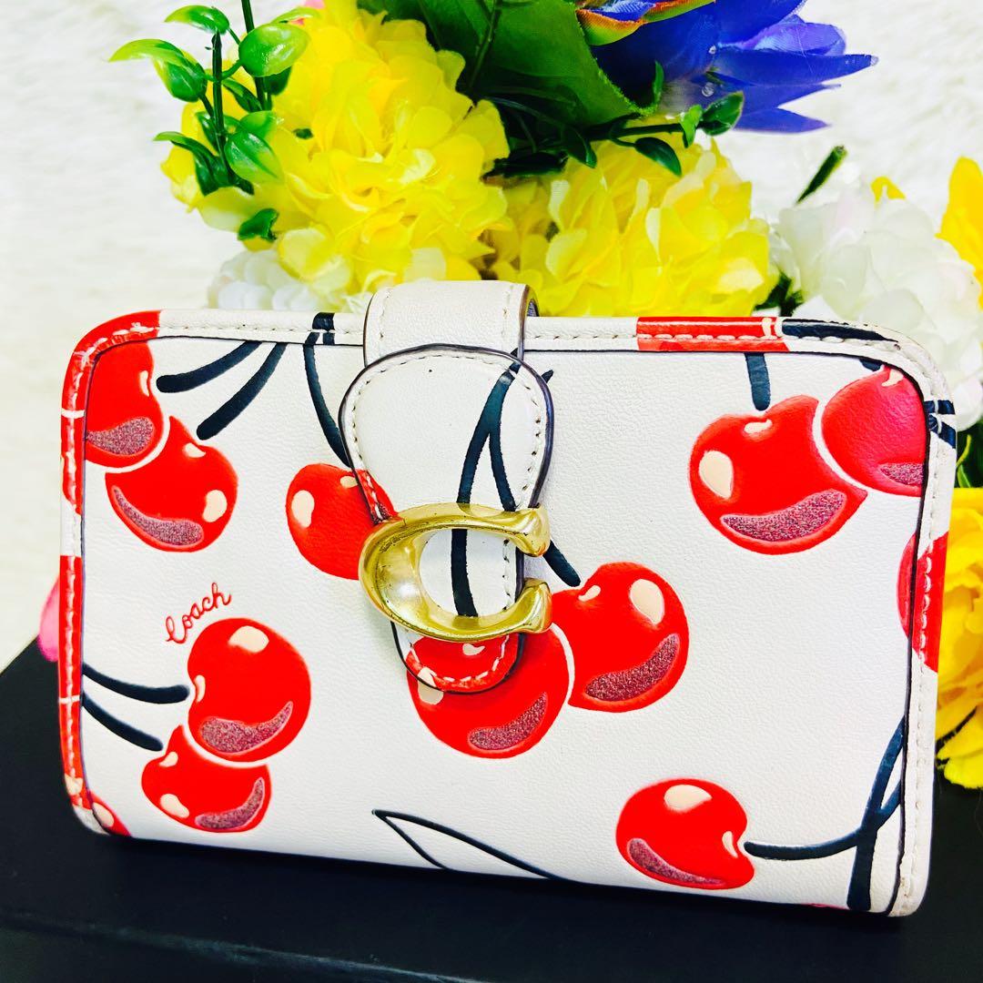 COACH✨コーチ✨財布✨チェリー✨タビー✨ウォレット✨ラメ✨さくらんぼ✨本革