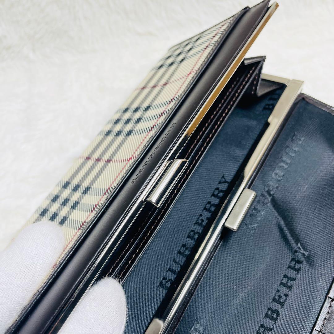 新品未使用　BURBERRY がま口　長財布　二つ折り　ノバチェック　おしゃれ