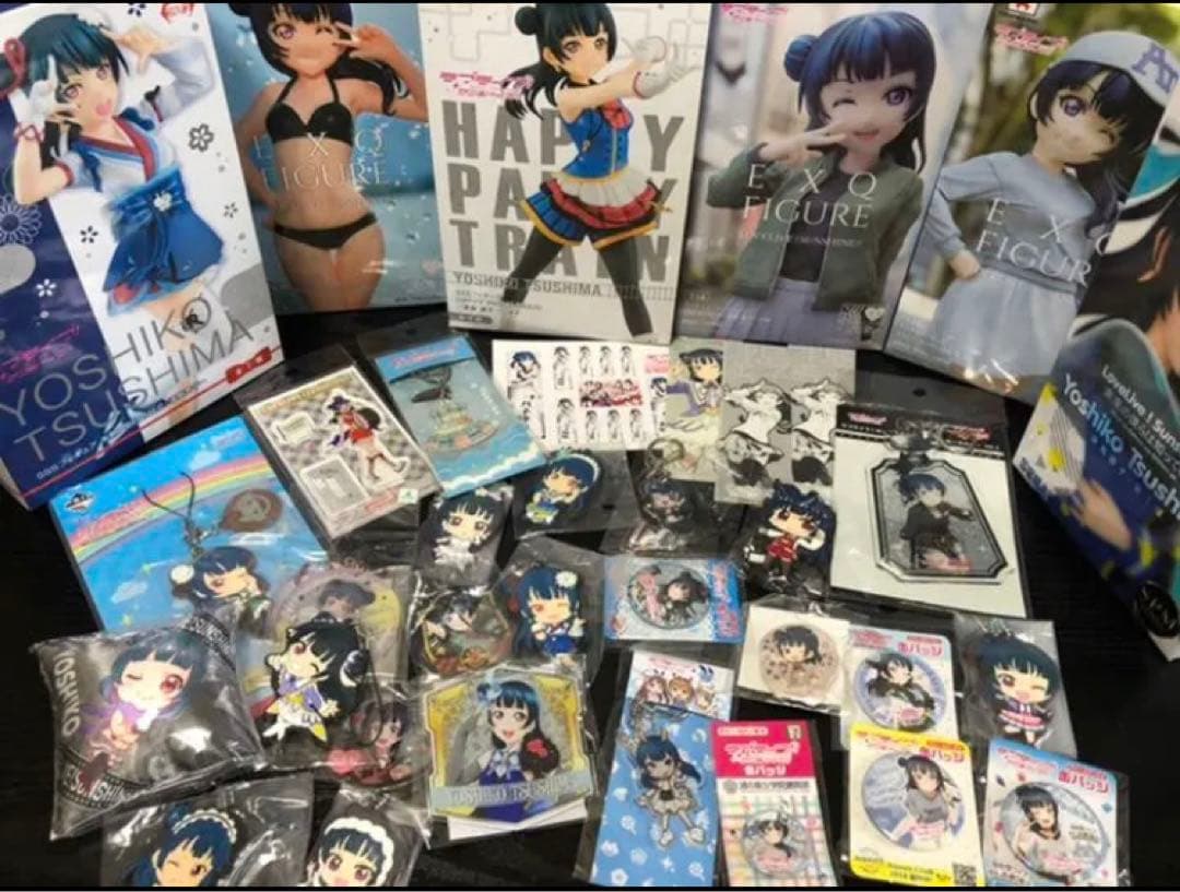 ラブライブサンシャイン引退品約150点グッズまとめ売り