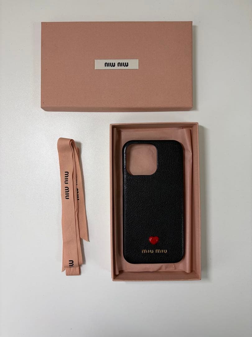 miu miu ブラックレザー iPhone13proケース