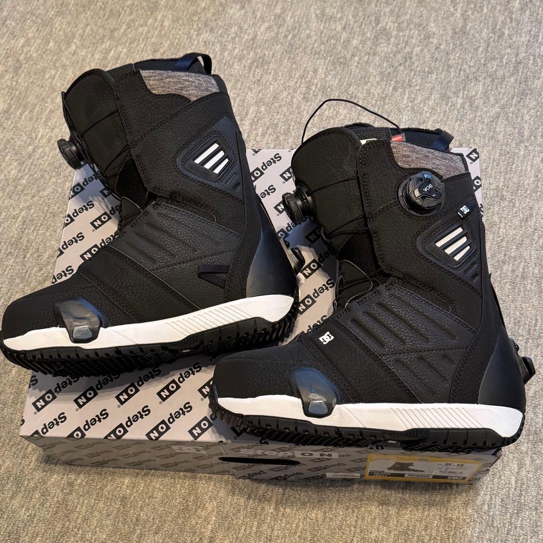 ぺ*様 美品 STEP ON DC JUDGE 26.0cm ディーシー ジャッ