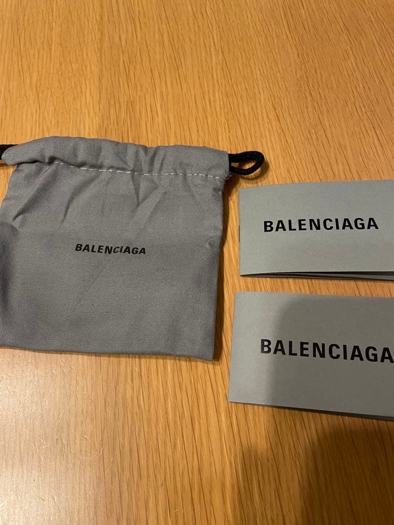 BALENCIAGA ミニウォレット　ライトイエロー