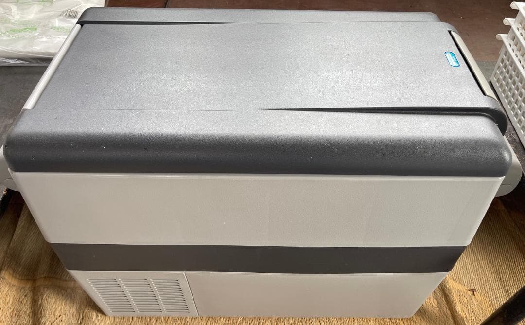 42Lと大型！レマコム 車載用　冷凍・冷蔵ストッカー