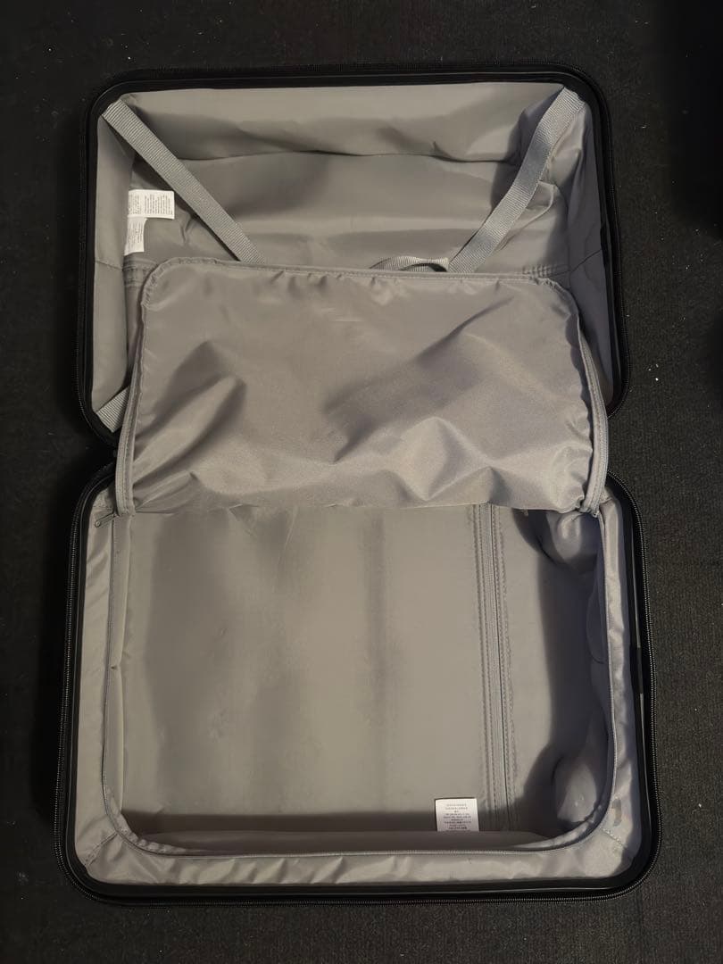 バーを自由に調節できる　ハードキャリーケース（３６Ｌ）ベージュ　無印良品