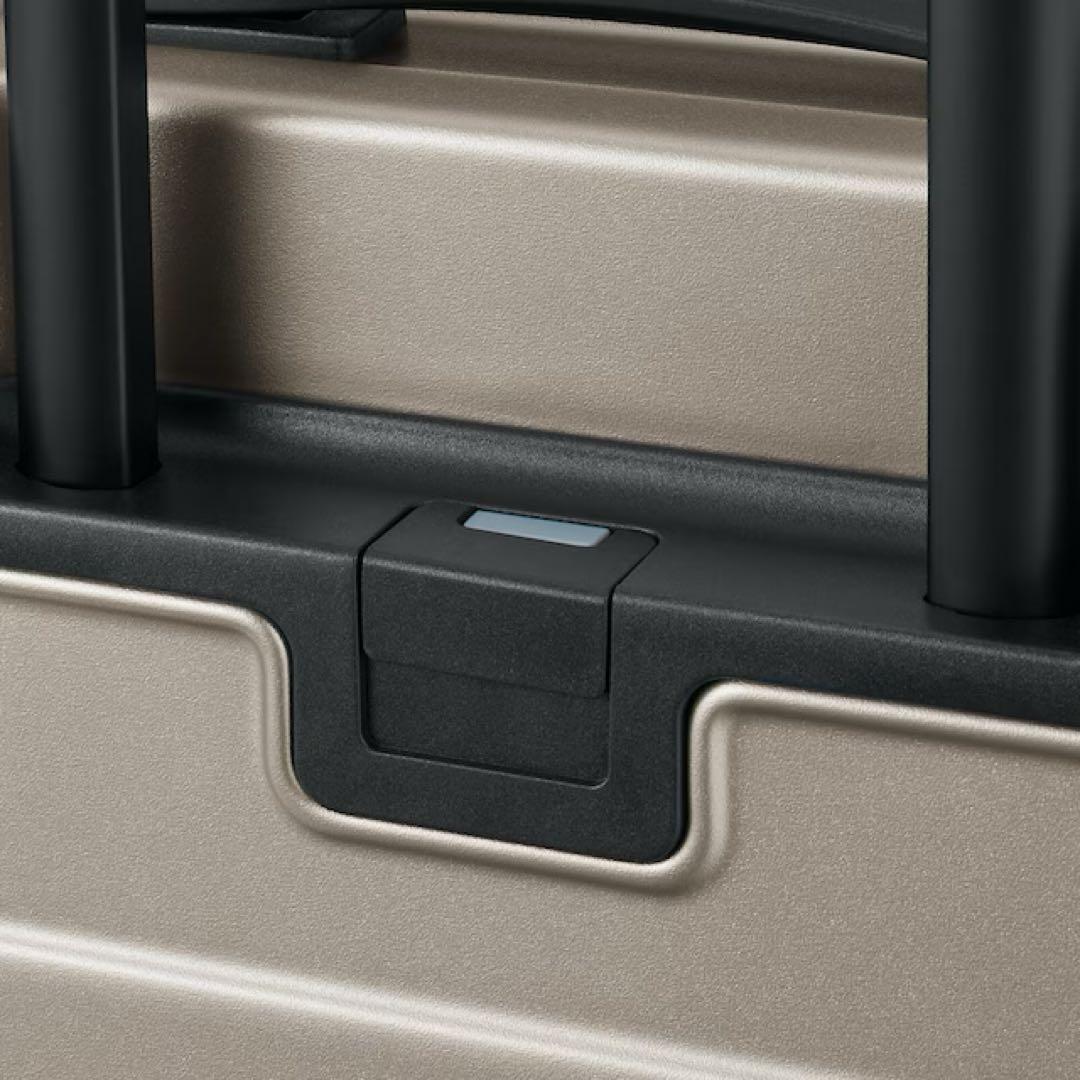 バーを自由に調節できる　ハードキャリーケース（３６Ｌ）ベージュ　無印良品