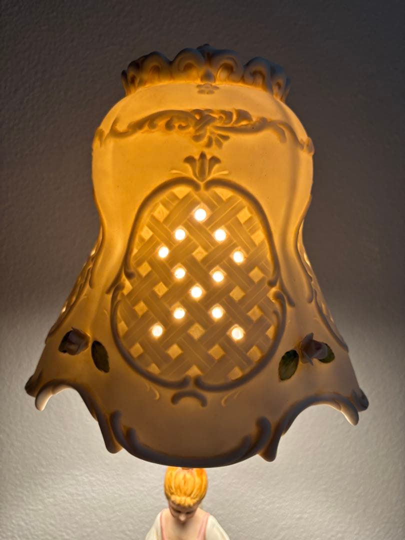 未使用 テーブルランプ GIRL 愛新陶器 昭和レトロ 電気スタンド