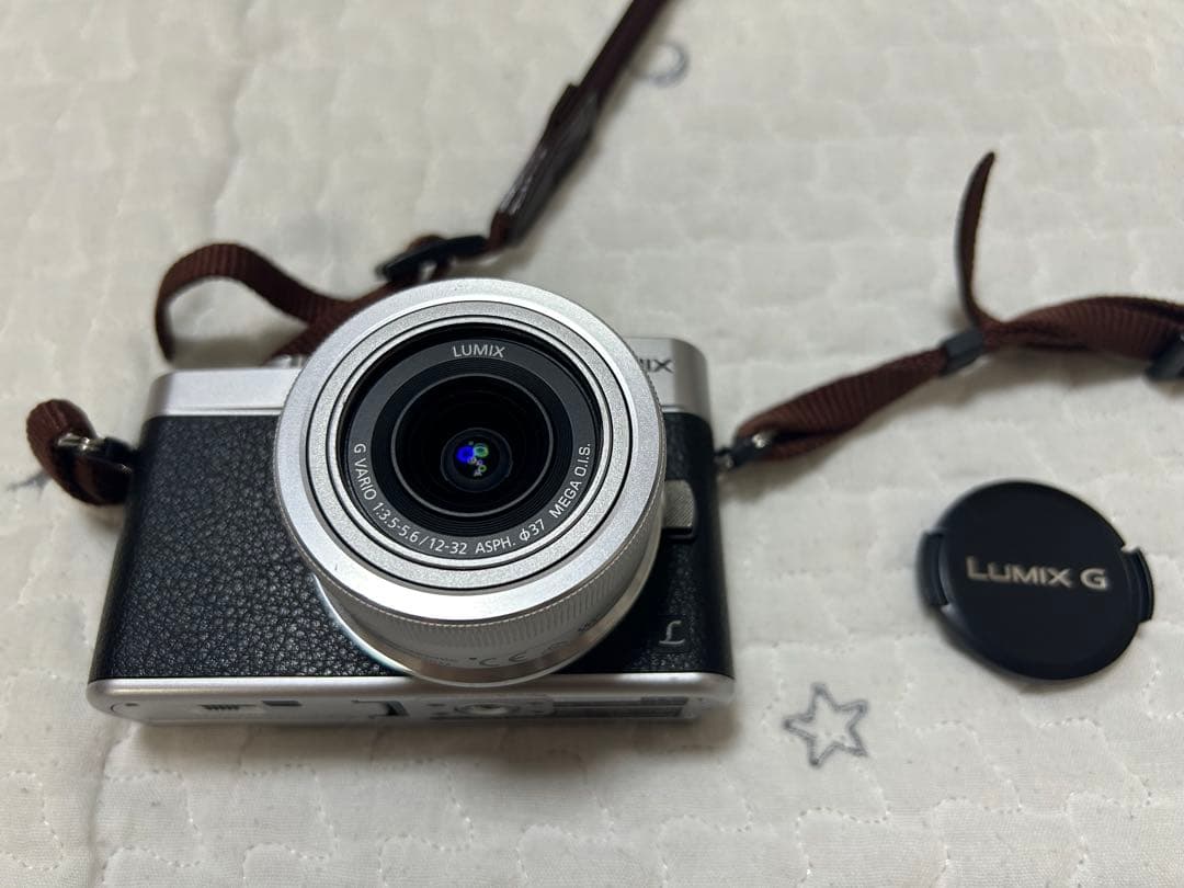 Panasonic LUMIX DC-GF9 ミラーレス一眼カメラ