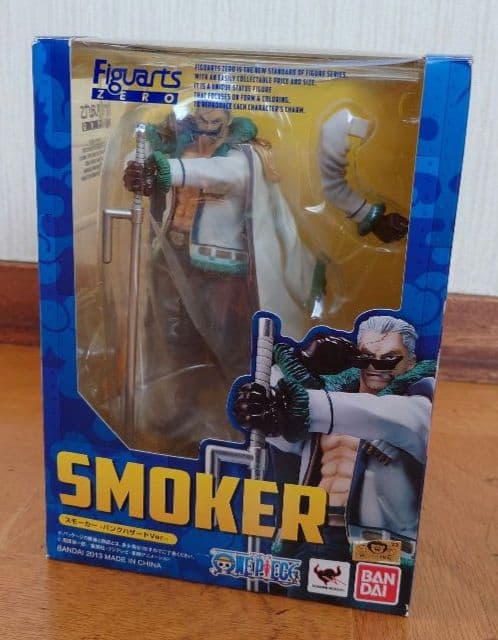 ワンピース フィギュア SMOKER & TRAFALGAR LAW