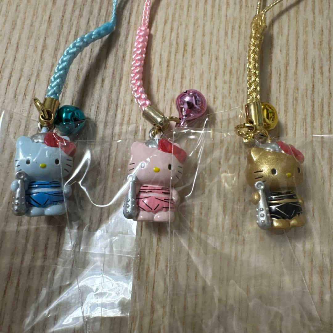 ご当地キティ　群馬県　鬼押出し園限定　鬼キティセット　新品　根付け　ストラップ