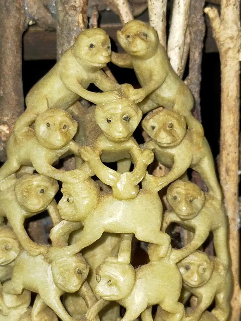 中国　緑石　石　彫刻　とても古い　骨董　古玩