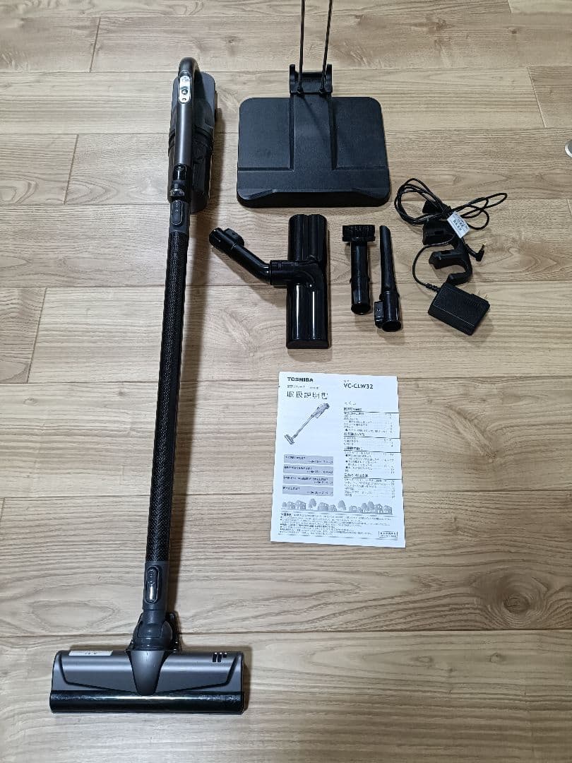 24年製東芝 トルネオ VC-CLW32 コードレス掃除機