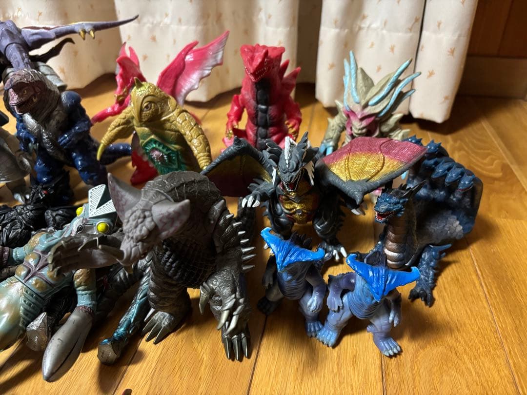 ウルトラマン、ウルトラ怪獣フィギュア　60体セット