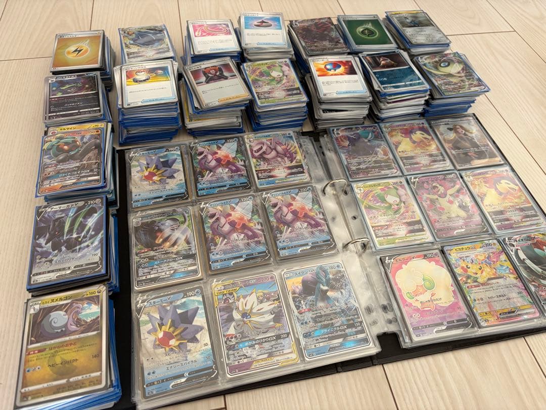 ポケモンカード引退品　2000枚前後の超大量品！