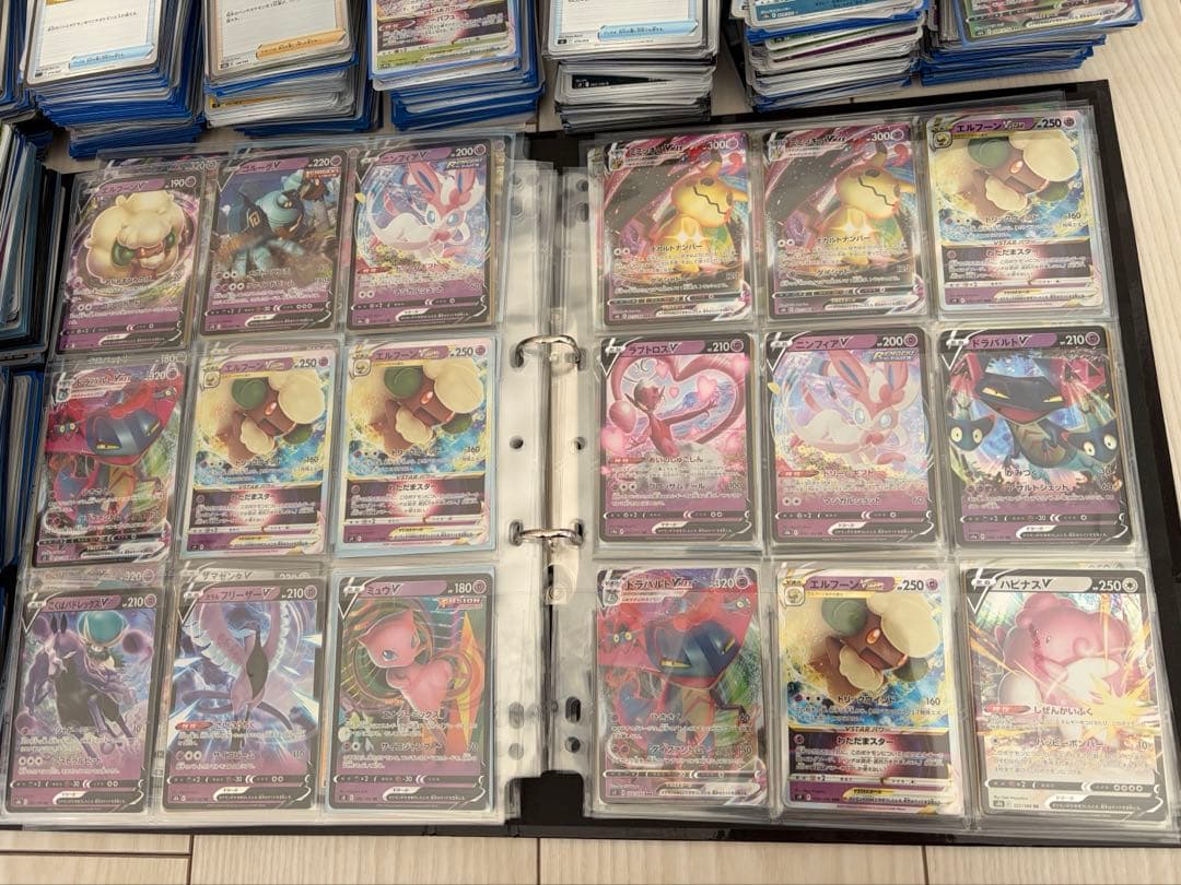 ポケモンカード引退品　2000枚前後の超大量品！