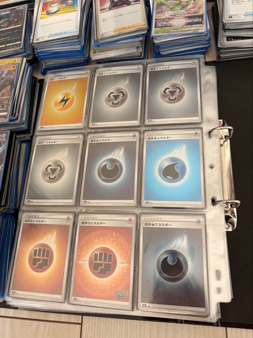 ポケモンカード引退品　2000枚前後の超大量品！