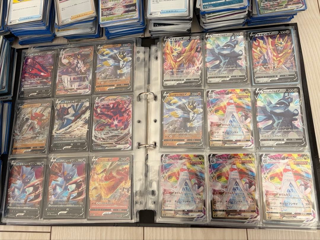 ポケモンカード引退品　2000枚前後の超大量品！