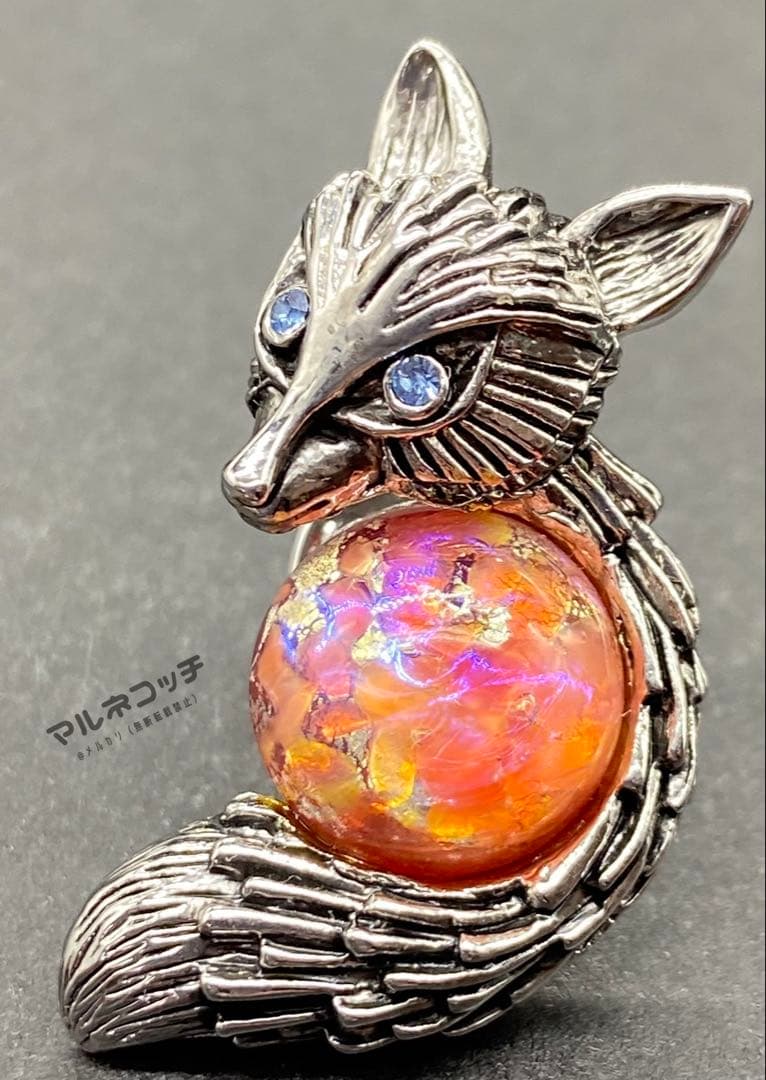 イマック　キツネ　ボヘミアングラス　バッジ　ブローチ　きつね