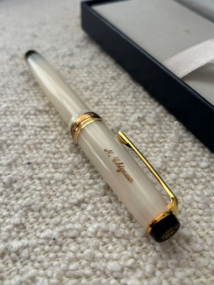 【新品・未使用】セーラー万年筆 名月 中細 SAILORホワイト 名入り