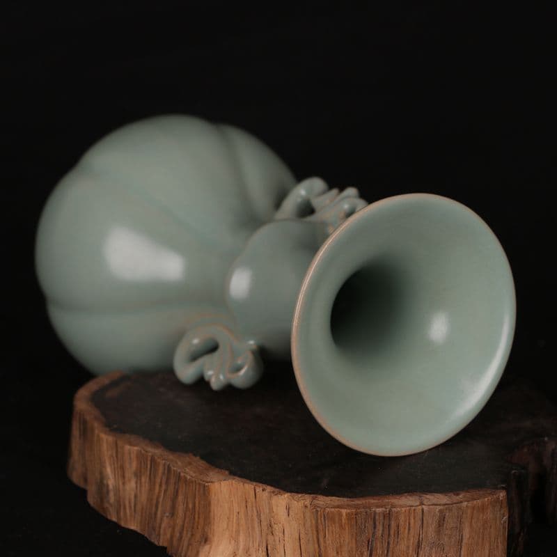 北宋汝窯青釉瓜稜双耳瓶  景徳鎮 陶磁器 装飾品 工芸品 美術品 置物