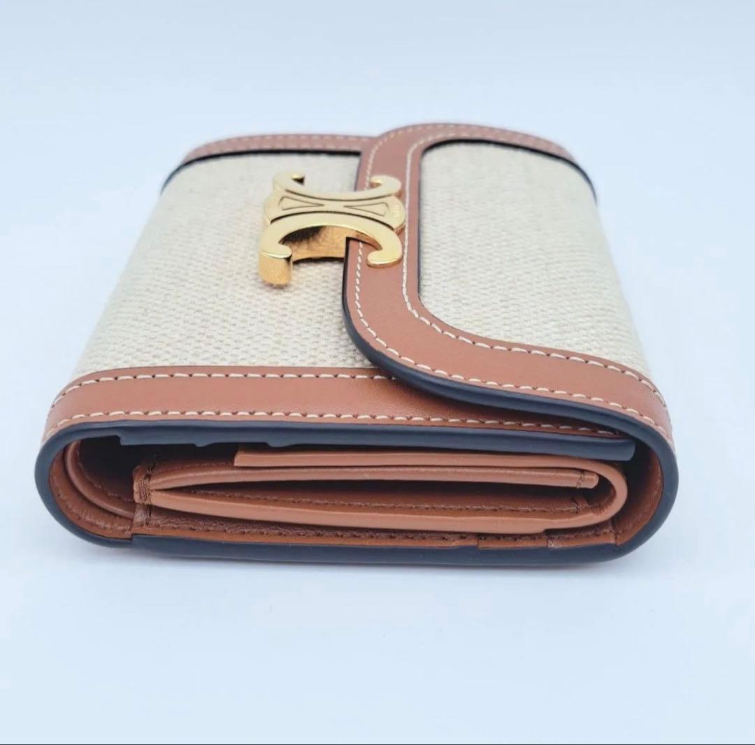 セリーヌ トリオンフ 三つ折り 財布 CELINE