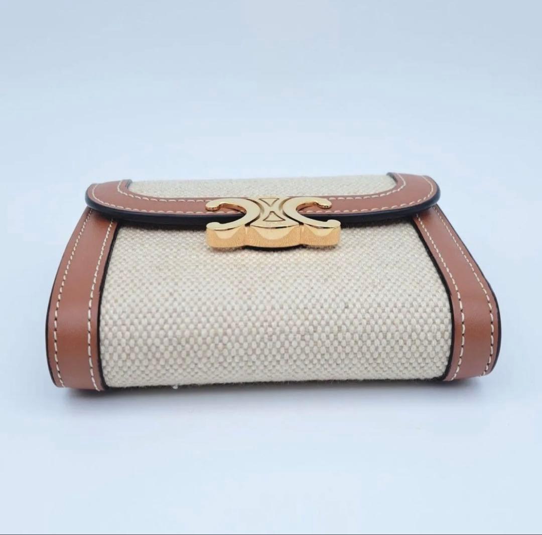 セリーヌ トリオンフ 三つ折り 財布 CELINE