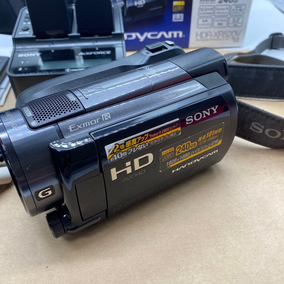 Sony HDR-XR520V フルハイビジョンハンディカムとアクセサリー一式