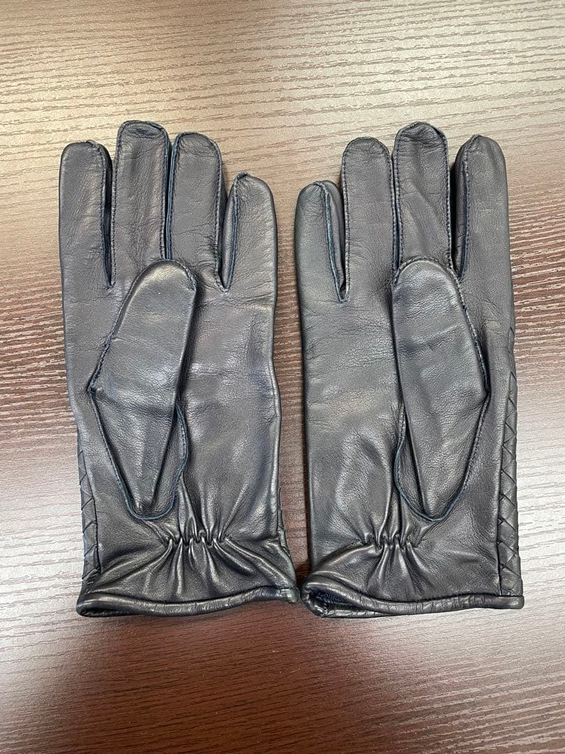 BOTTEGA BENETA イントレチャートレザーグローブ