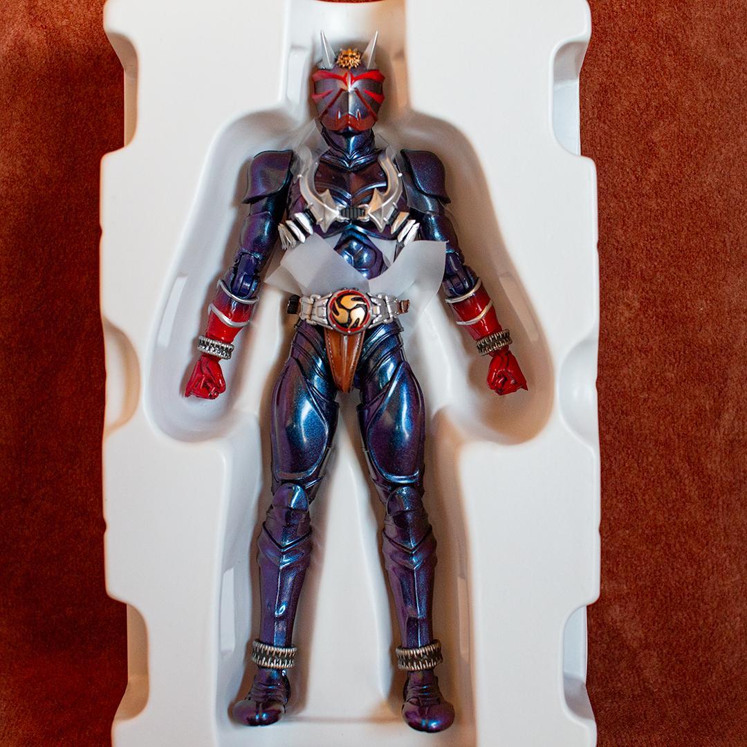 S.H. フィギュアーツ　真骨彫製法　仮面ライダー響鬼　10th Ver.