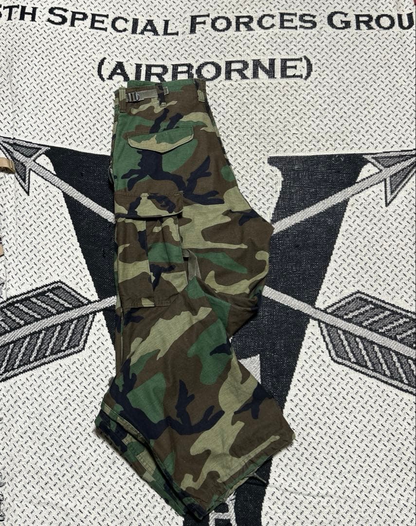 米軍実物 M65 カーゴパンツ ウッドランド カモ サイズ「SMALL-R」