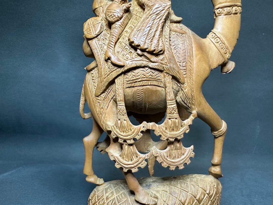 2点　インド　白檀　木彫り　仏教美術　仏像 骨董 木像　木製　仏教