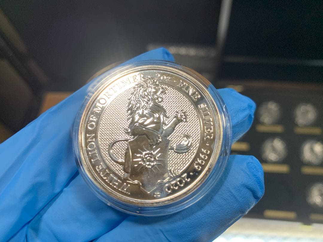 2 オンス銀貨 10枚 クイーンズビースト　コンプリート　専用箱付き