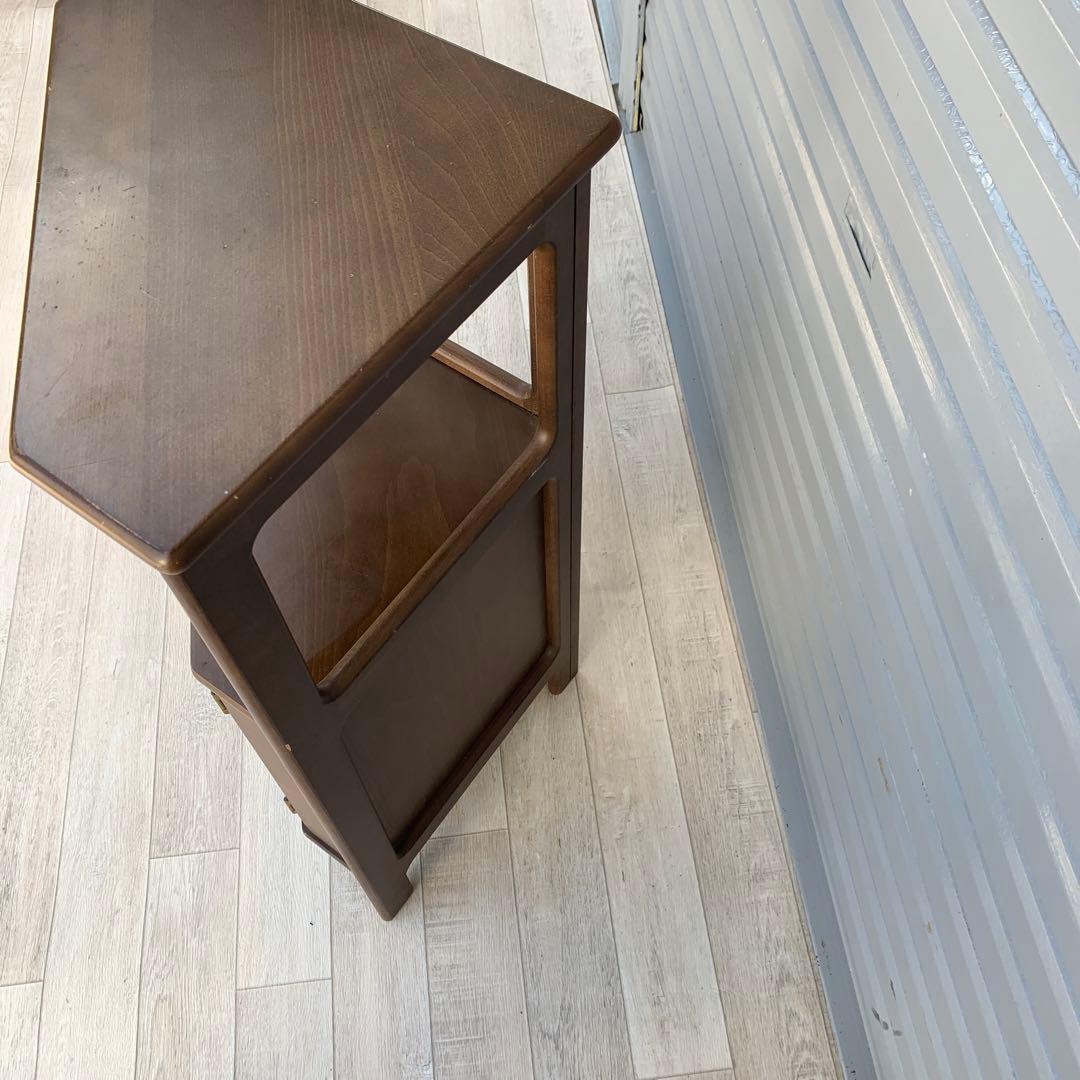 Karimoku カリモク コーナー 花台 電話台 サイドテーブル 三角 収納