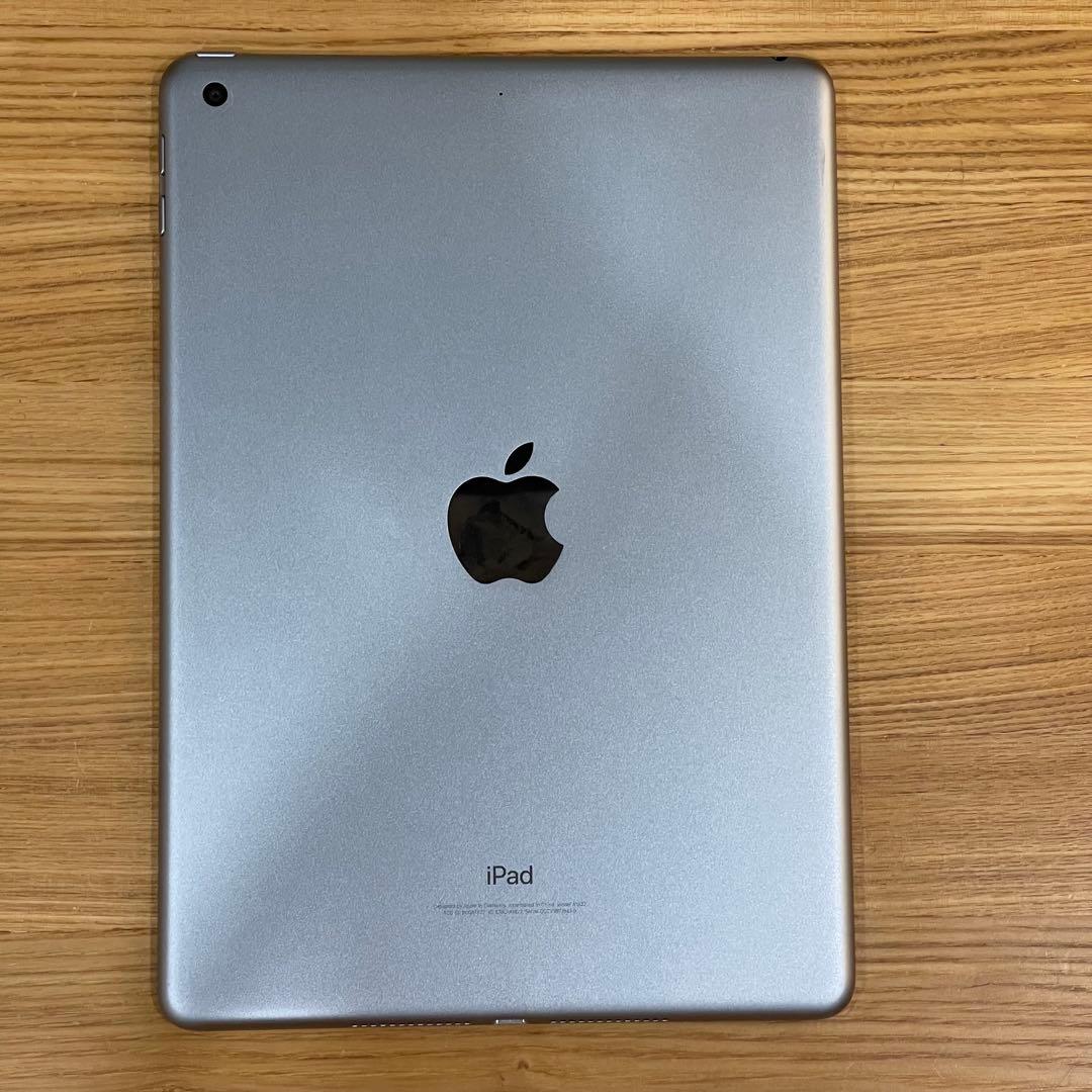 iPad シルバー A1822 第5世代　32GB wi-fiモデル