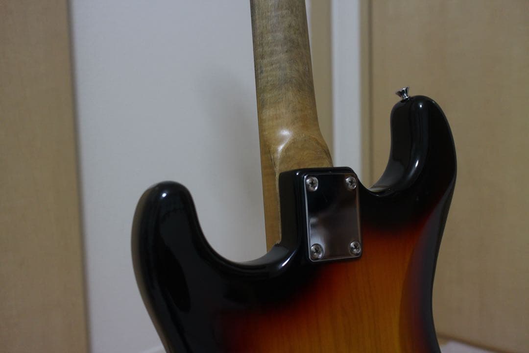 STー57 ジョンフルシアンテ風カスタム　バリ虎杢ネック　コンポーネントギター