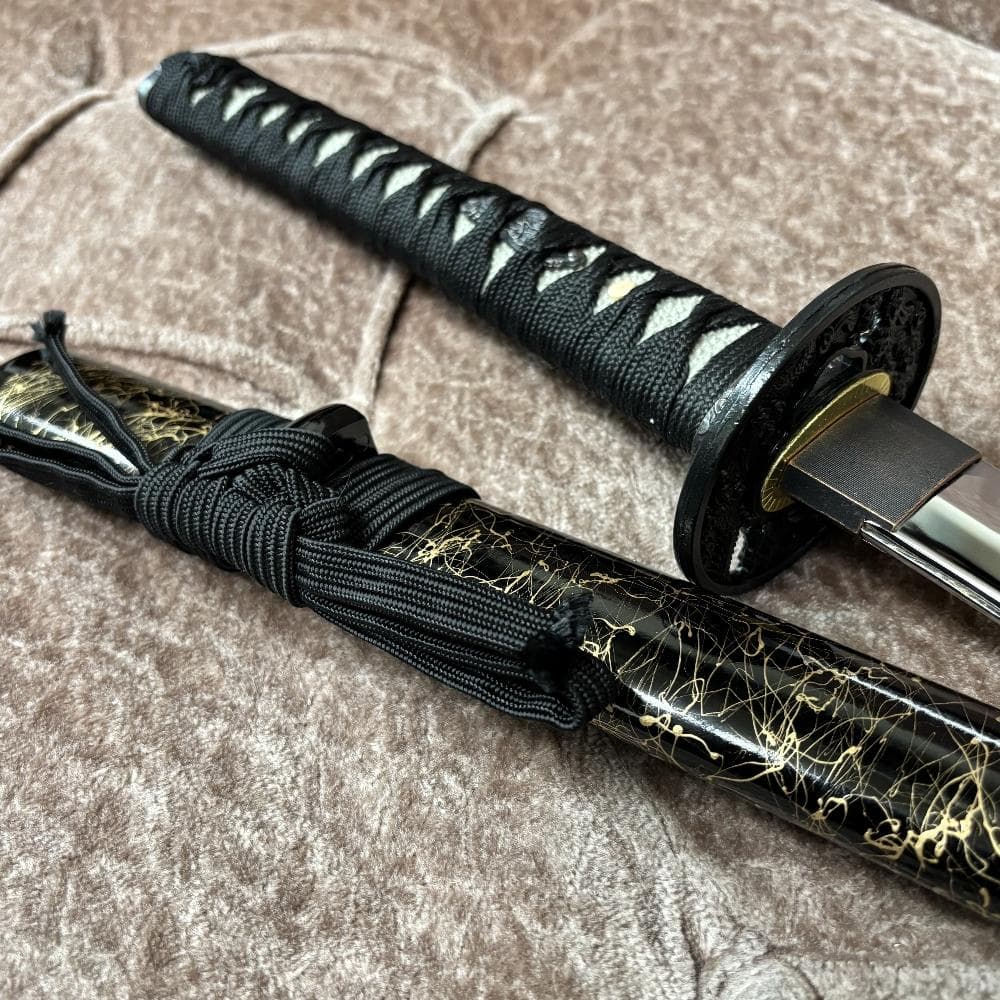 美品 龍神金具 模造刀 金糸塗鞘 互の目刃文 全長98cm 抜身912g 鑑賞用