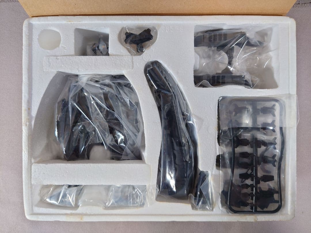 メカゴジラ 2004　超合金　GD-57B　重武装型⇔高機動型を再現　未使用