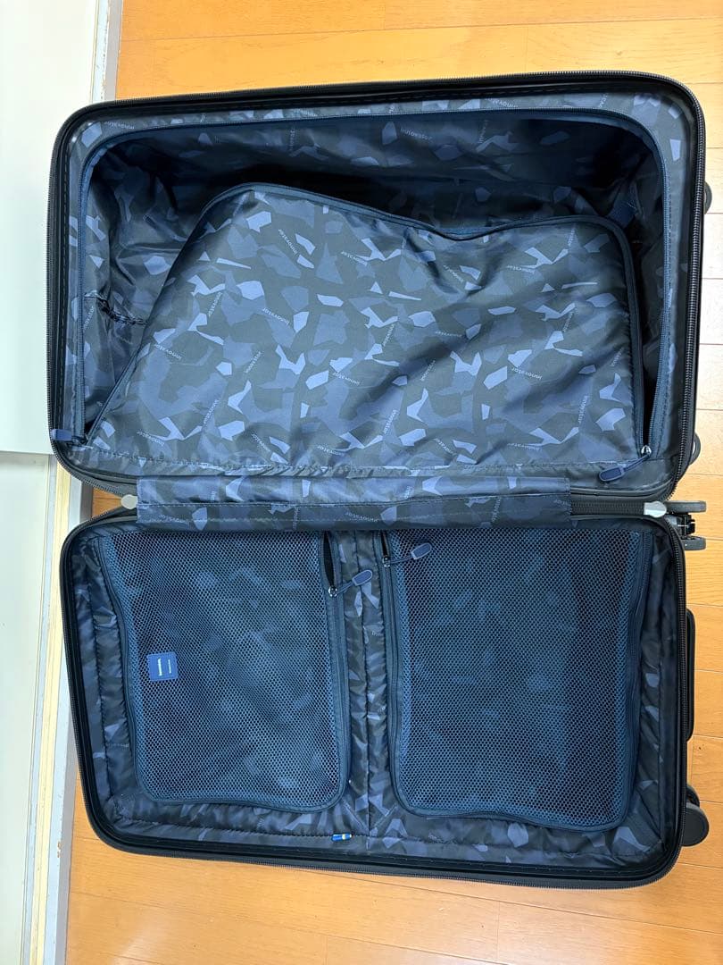 イノベーター スーツケース innovator