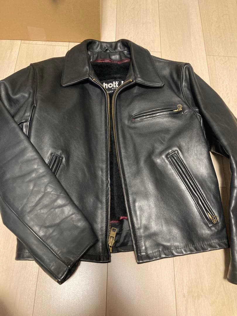 ゆうこりん【極美品】Schott 643Eレザージャケット38